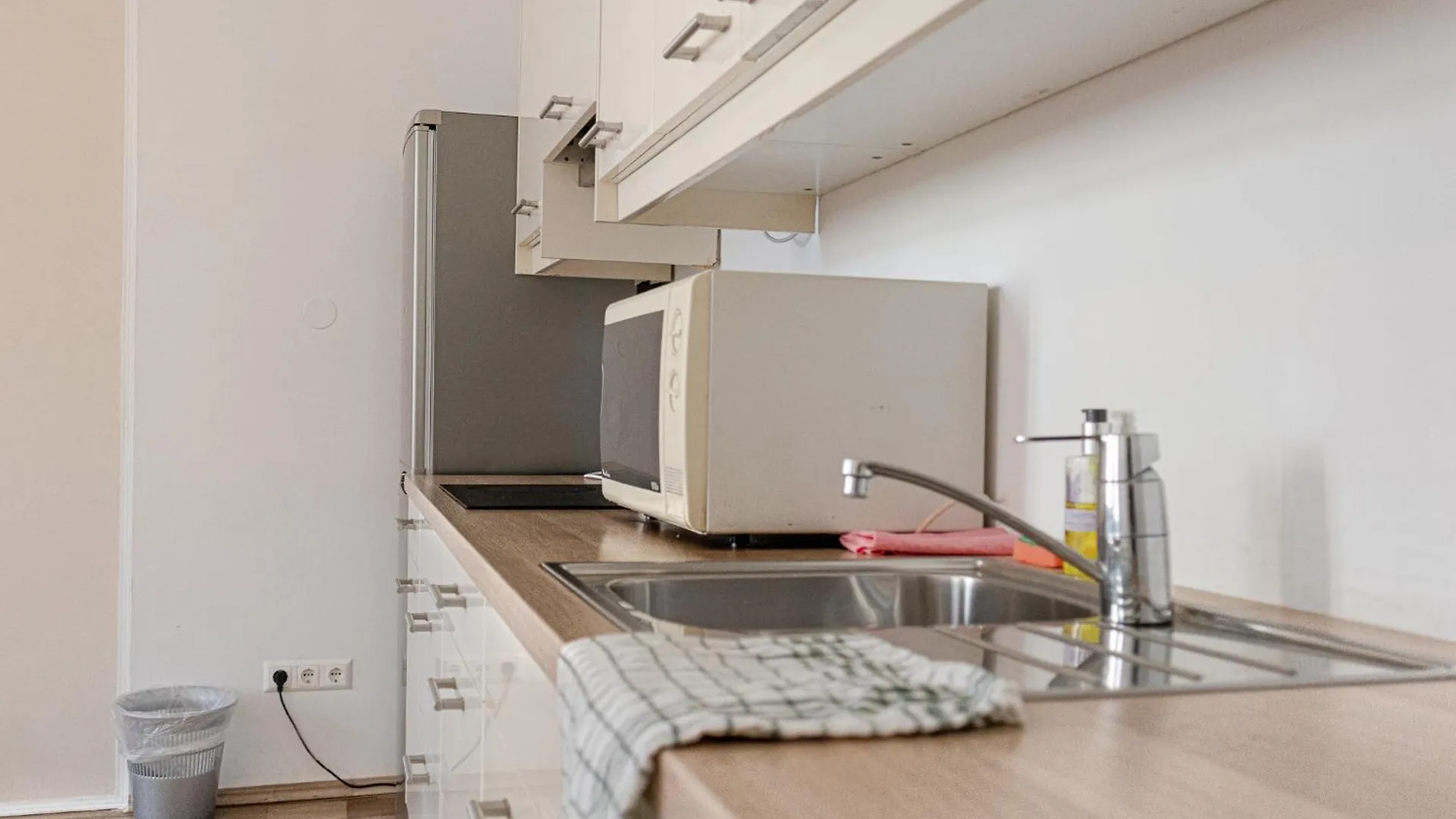 Sweet 2Br Apt Ideal For Long Stays, Very Central In Vienna 0*,  Austria