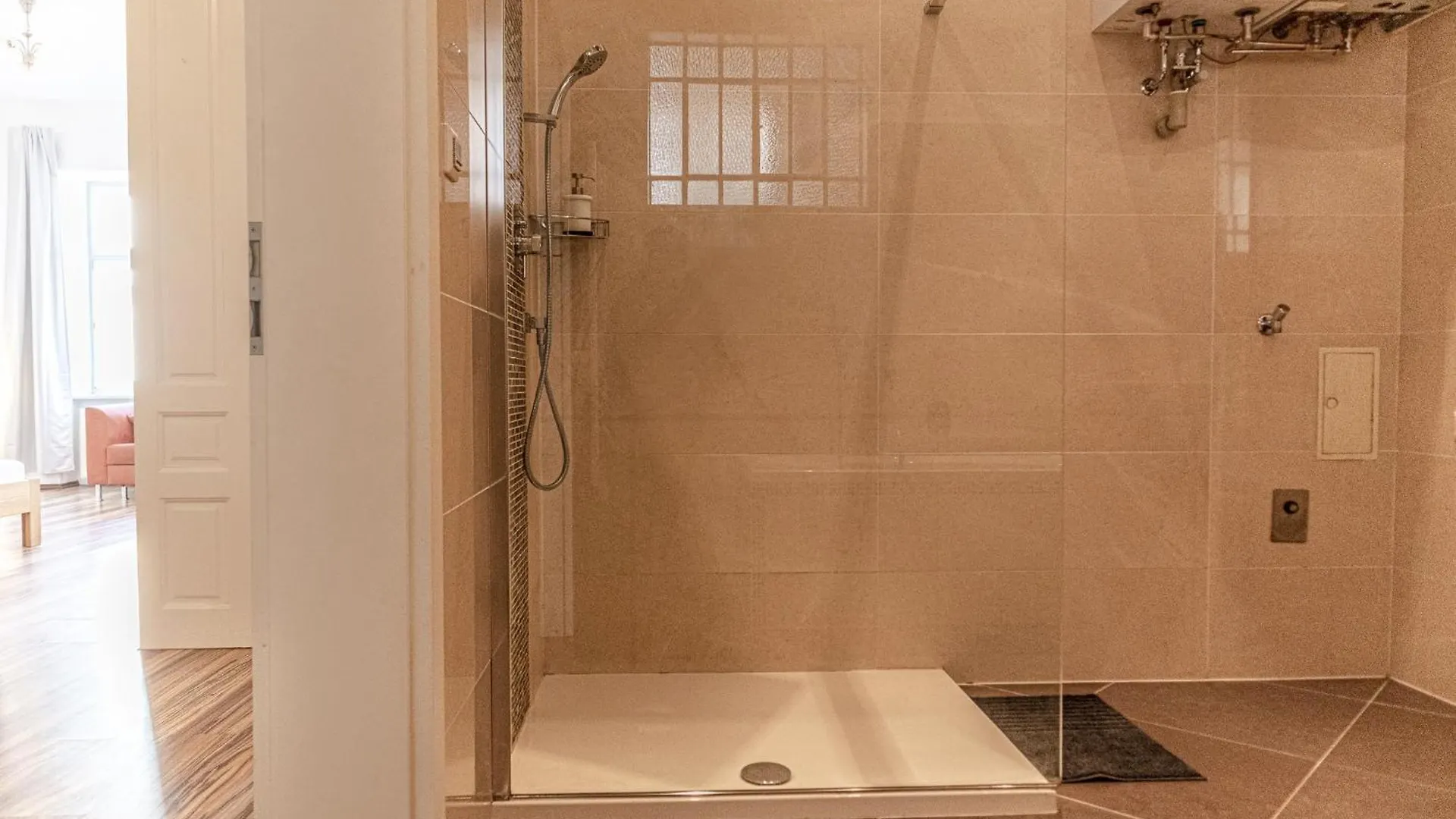 Sweet 2Br Apt Ideal For Long Stays, Very Central In Vienna Austria