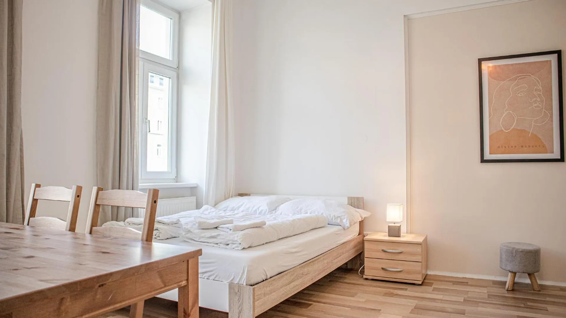 Sweet 2Br Apt Ideal For Long Stays, Very Central In Vienna Apartment