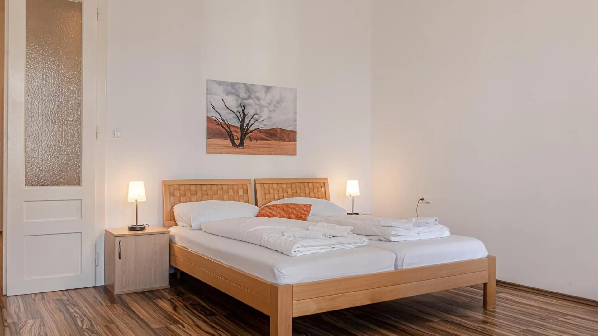 Sweet 2Br Apt Ideal For Long Stays, Very Central In Vienna